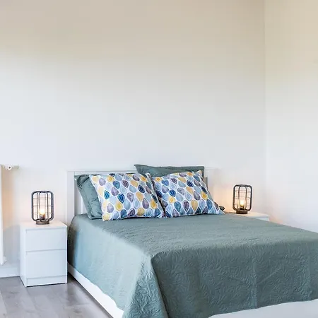 アパート Bright Cocoon With Sea Views カーニュ・シュル・メール