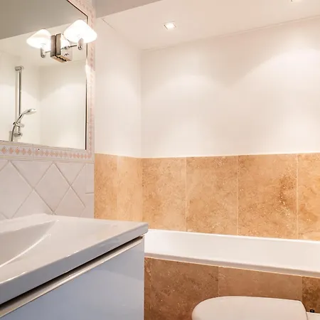 アパート Bright Cocoon With Sea Views *