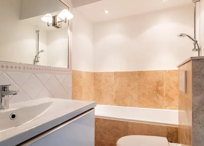 アパート Bright Cocoon With Sea Views *